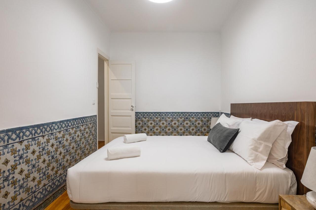 Hip & Renovated T.M. Flat In Bairro Alto Apartment Lisbon Bagian luar foto