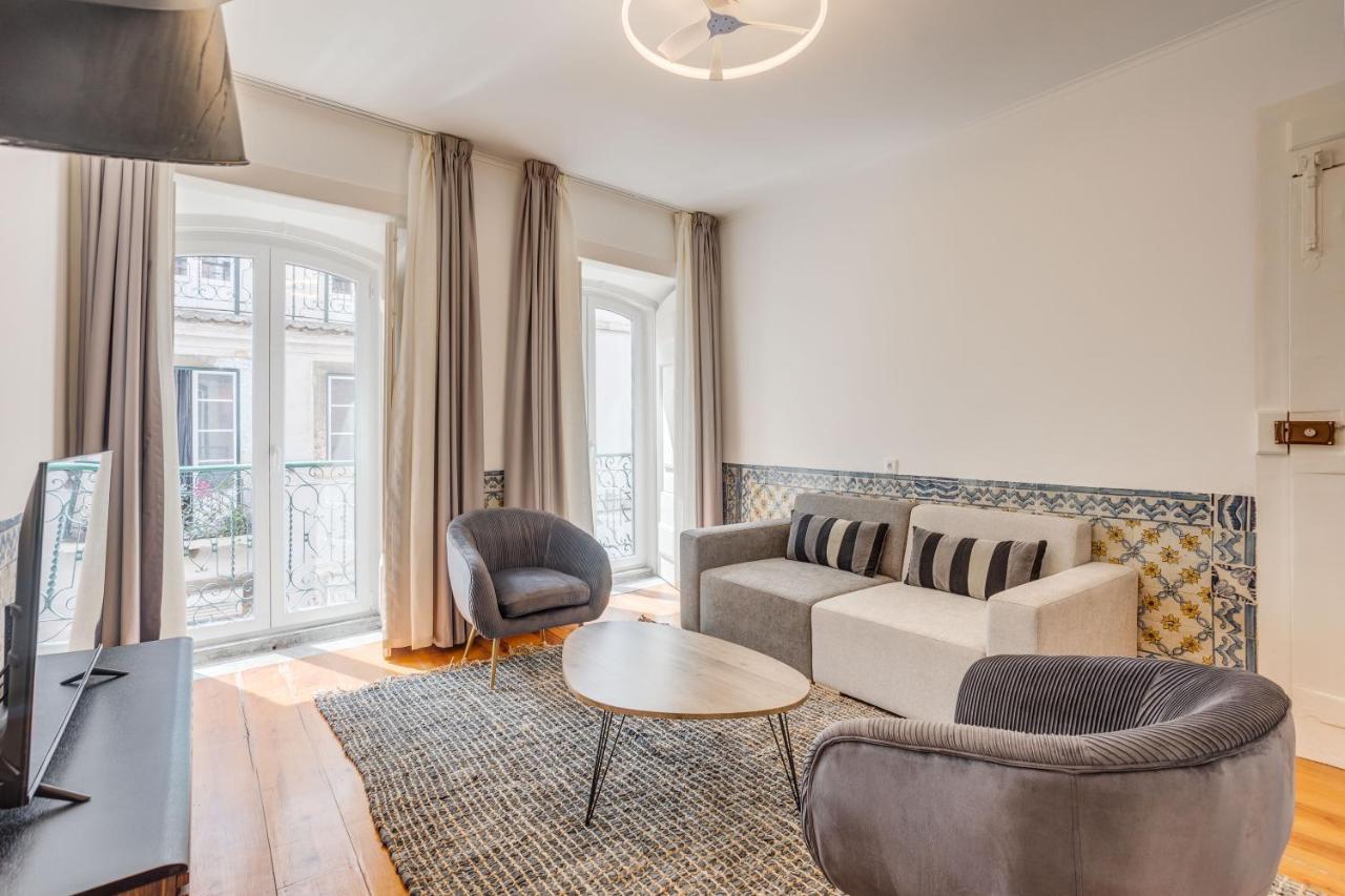 Hip & Renovated T.M. Flat In Bairro Alto Apartment Lisbon Bagian luar foto