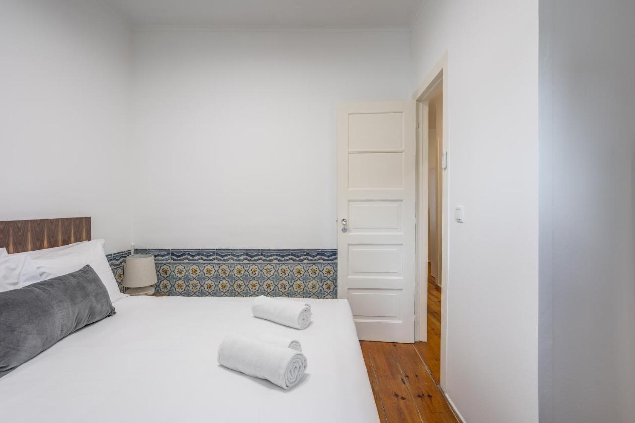 Hip & Renovated T.M. Flat In Bairro Alto Apartment Lisbon Bagian luar foto