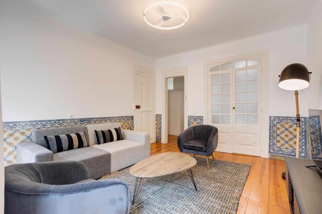 Hip & Renovated T.M. Flat In Bairro Alto Apartment Lisbon Bagian luar foto